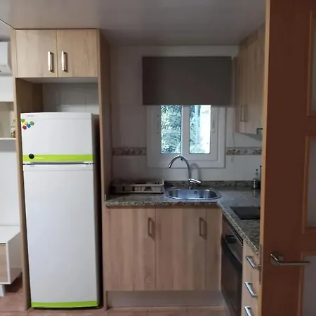 Ideal With Pool In Daire