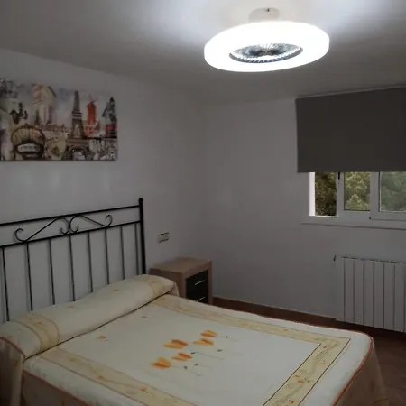 Apartment Ideal With Pool In *